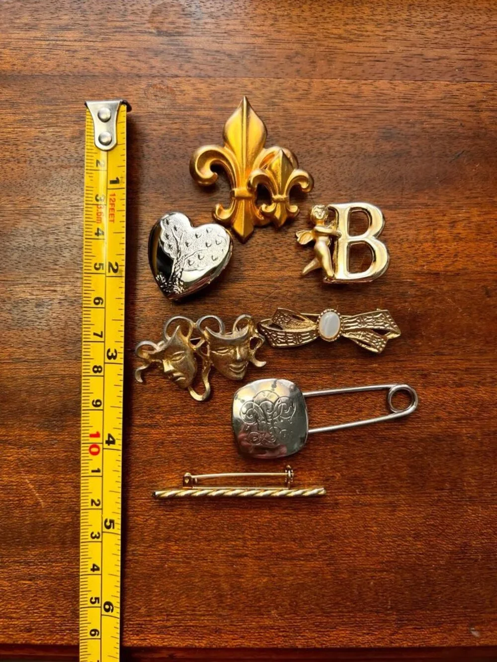 Lot of Vintage Pins